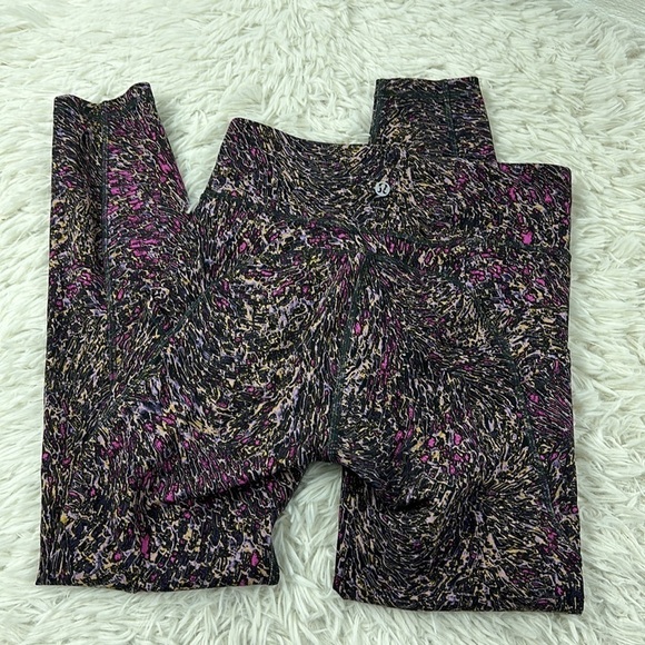 Lululemon Invigorate High-Rise Tight 25" Topography Multi - Picture 3 of 5